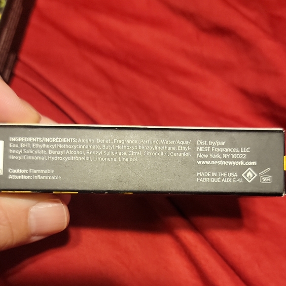 NEST Citrine Eau de Parfum with Yellow Floral Accents - Picture 3 of 4